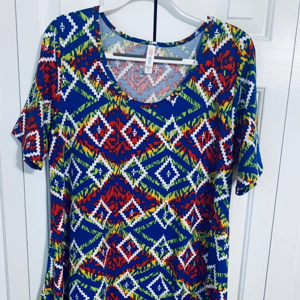 LuLaRoe Perfect Tee
